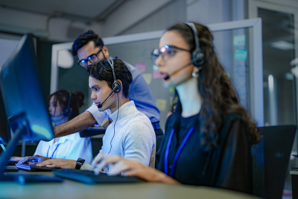 Como transformar um contact center sobrecarregado em uma operação de alta performance com IA e omnichannel?